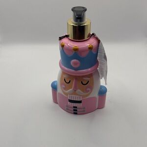 🎄✨ NWT Nutcracker Soap Dispenser ✨🎄